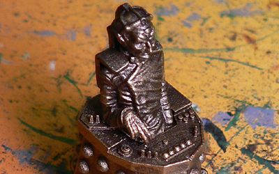 Davros twiddling with his knobs